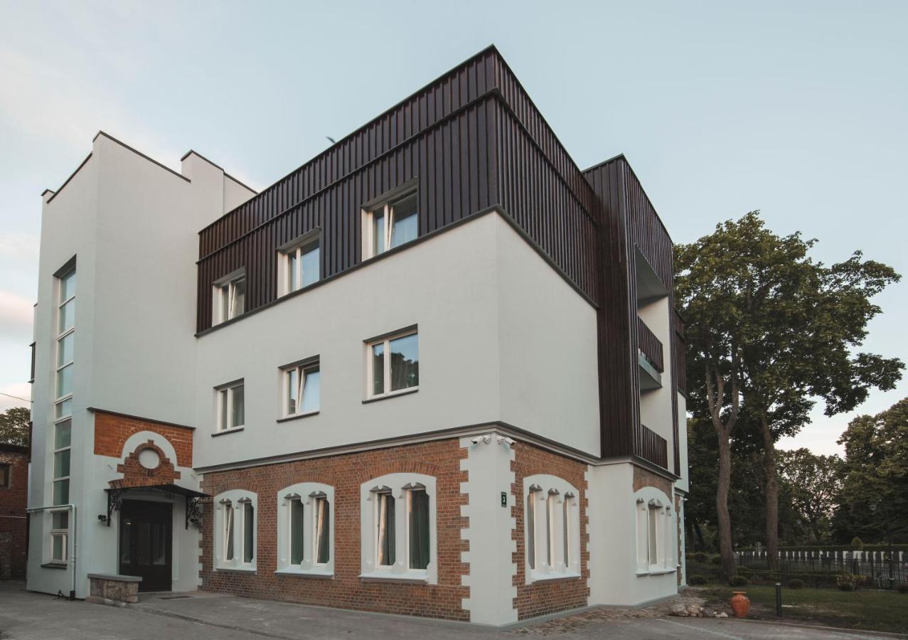 Roze Park Rooms Liepāja Esterno foto