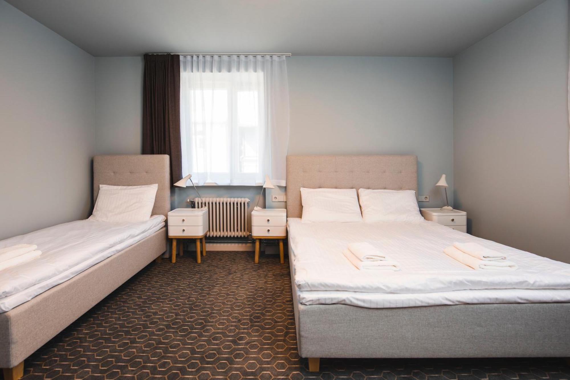 Roze Park Rooms Liepāja Esterno foto